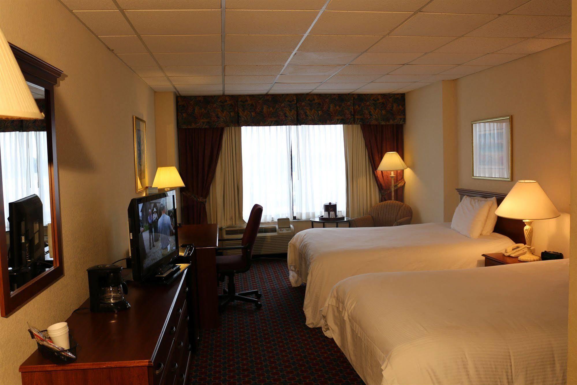 Imperial Swan And Hotel